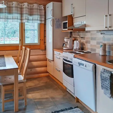 Kurjenpuola By Interhome Äkäslompolo